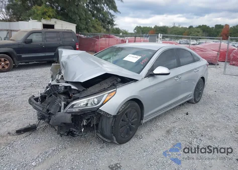 2017 Hyundai Sonata Hybrid Se z USA, uszkodzony, nr VIN KMHE24L19HA057357